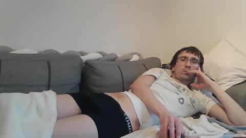 Snapshot of luismcawesome chatting on 02/26/25, 11:09 Luis online show from 02/26/25, 11:09