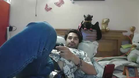 Snapshot of luismiastarot chatting on 10/22/25, 02:12 luismiastarot online show from 10/22/25, 02:12