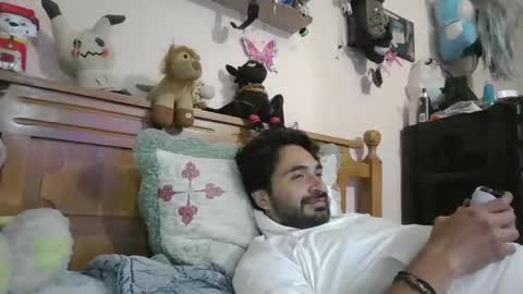 Snapshot of luismiastarot chatting on 11/04/25, 02:10 luismiastarot online show from 11/04/25, 02:10