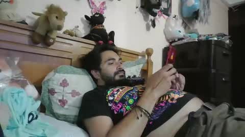 Snapshot of luismiastarot chatting on 11/10/25, 02:54 luismiastarot online show from 11/10/25, 02:54