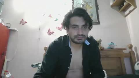 Snapshot of luismiastarot chatting on 12/04/25, 02:21 luismiastarot online show from 12/04/25, 02:21