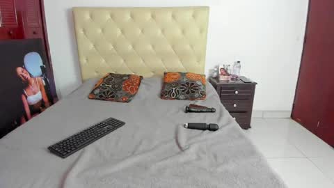 Luissa online show from 04/06/26, 01:34