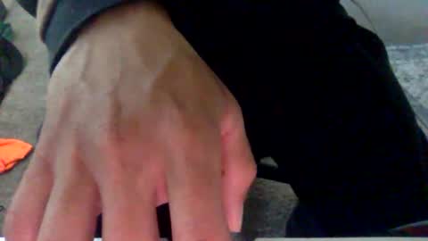 Snapshot of luisthechosen1 chatting on 02/14/26, 04:04 AlmightyZero online show from 02/14/26, 04:04