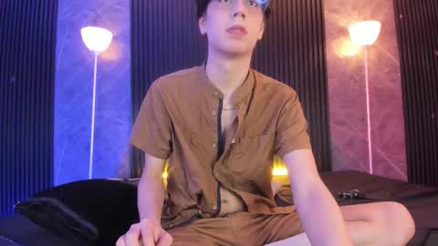 luixdust1 online show from 11/05/25, 05:07