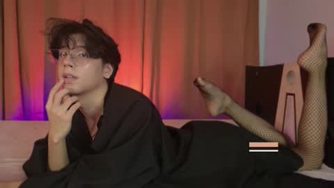 luixdust1 online show from 12/16/25, 03:22