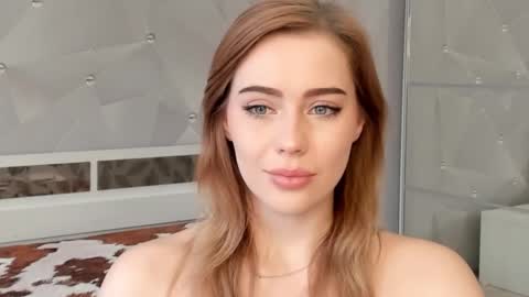 Lizzy online show from 10/30/25, 11:33