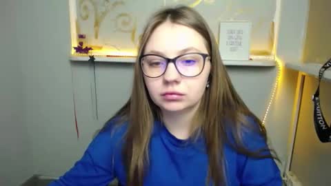 Snapshot of luizaheems_ chatting on 12/16/24, 07:26 Luiza online show from 12/16/24, 07:26