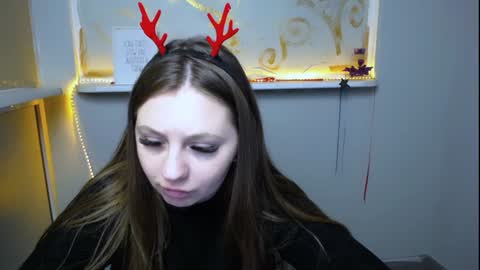 Snapshot of luizaheems_ chatting on 12/23/24, 11:25 Luiza online show from 12/23/24, 11:25