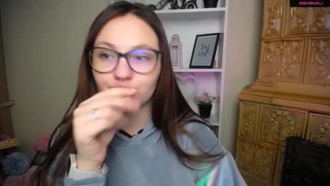 Snapshot of luizaheems_ chatting on 12/05/25, 07:28 Luiza online show from 12/05/25, 07:28