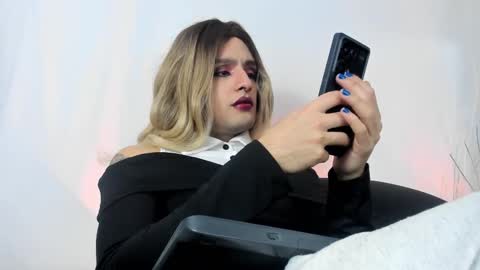 Snapshot of lukacastillo chatting on 11/25/25, 06:30 Luka Castillo online show from 11/25/25, 06:30