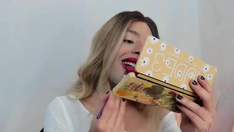 Snapshot of lukacastillo chatting on 01/06/26, 07:39 Luka Castillo online show from 01/06/26, 07:39