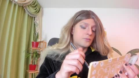 Luka Castillo online show from 04/09/26, 03:39