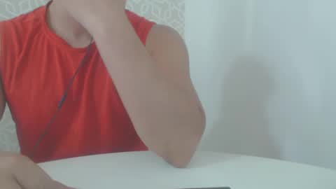 Snapshot of lukafitness chatting on 11/17/25, 01:28 lukafitness online show from 11/17/25, 01:28