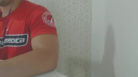 Snapshot of lukafitness chatting on 11/24/25, 06:18 lukafitness online show from 11/24/25, 06:18