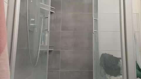 lukasschoetz online show from 12/01/25, 03:28