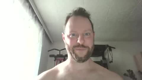 Snapshot of luke91_t chatting on 05/05/26, 02:36 luke91_t online show from 05/05/26, 02:36