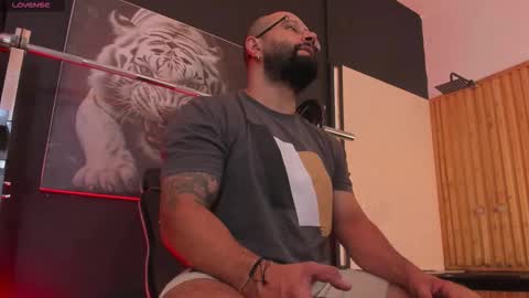 LUKE online show from 11/12/25, 11:21