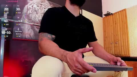 LUKE online show from 11/25/25, 11:32