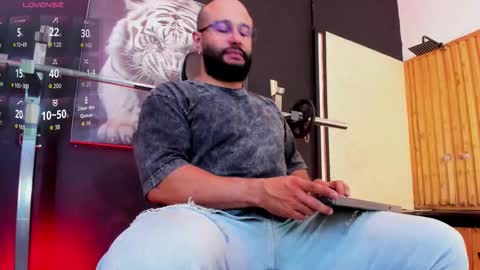 LUKE online show from 12/02/25, 11:26