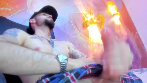 Snapshot of luke_davis01 chatting on 02/04/25, 05:55 LUKE online show from 02/04/25, 05:55