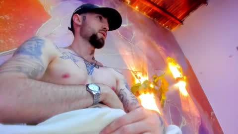 Snapshot of luke_davis01 chatting on 02/08/25, 06:12 LUKE online show from 02/08/25, 06:12