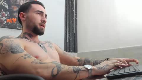 Snapshot of luke_davis01 chatting on 02/19/25, 06:00 LUKE online show from 02/19/25, 06:00