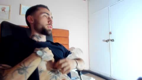 Snapshot of luke_davis01 chatting on 03/05/25, 01:28 LUKE online show from 03/05/25, 01:28