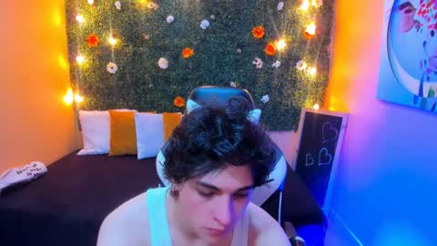 Snapshot of luke_howland chatting on 12/18/24, 08:36 Luke online show from 12/18/24, 08:36