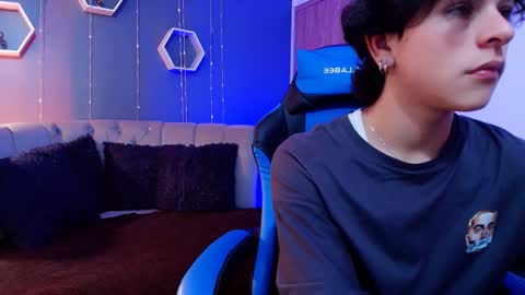 Snapshot of luke_howland chatting on 01/12/25, 08:14 Luke online show from 01/12/25, 08:14