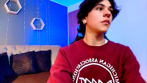 Snapshot of luke_howland chatting on 01/16/25, 08:14 Luke online show from 01/16/25, 08:14