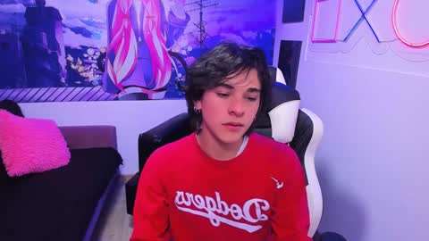 Snapshot of luke_howland chatting on 01/30/25, 09:04 Luke online show from 01/30/25, 09:04