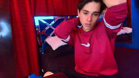 Snapshot of luke_howland chatting on 07/07/26, 01:30 Luke online show from 07/07/26, 01:30