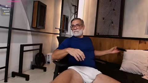 Snapshot of lukecrews chatting on 01/30/25, 07:15 Luke Crews online show from 01/30/25, 07:15