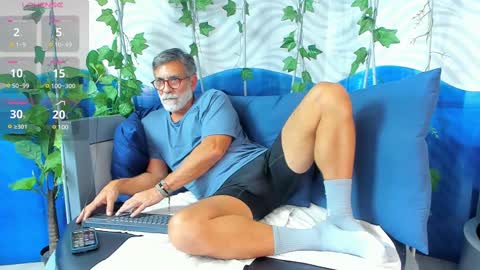 Snapshot of lukecrews chatting on 02/18/25, 07:19 Luke Crews online show from 02/18/25, 07:19