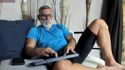 Luke Crews online show from 04/28/26, 05:40