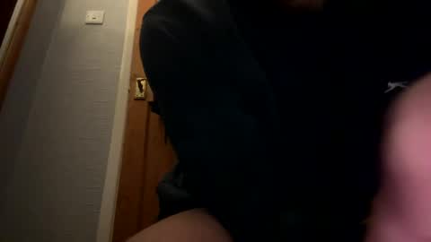 lukeeeeey96 online show from 02/07/25, 08:01