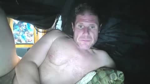 Snapshot of lukeewingxxx chatting on 12/01/24, 04:40 DJ JAGGED online show from 12/01/24, 04:40