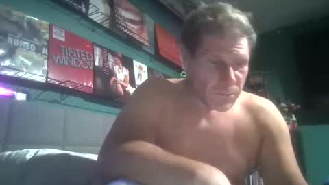 Snapshot of lukeewingxxx chatting on 02/09/26, 07:45 DJ JAGGED online show from 02/09/26, 07:45