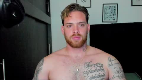 Snapshot of lukeglanton17 chatting on 01/03/25, 04:00 Luke online show from 01/03/25, 04:00