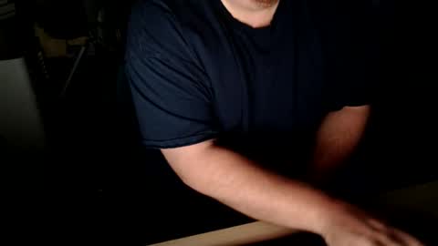 Snapshot of lukelooner chatting on 09/17/25, 03:03 lukelooner online show from 09/17/25, 03:03