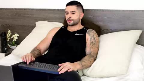 Lukhas f4f online show from 01/18/26, 12:03