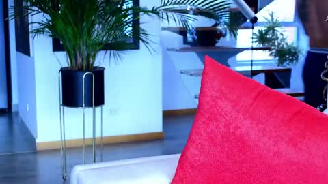 Lukhas f4f online show from 04/12/26, 10:26