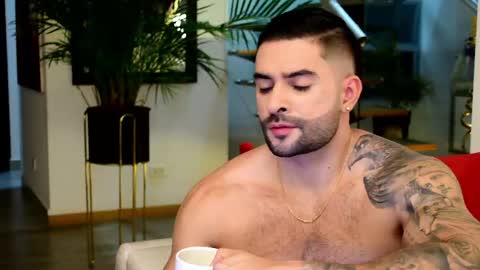 Lukhas f4f online show from 04/17/26, 12:24