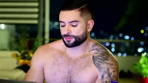 Snapshot of lukhass chatting on 06/11/26, 01:05 Lukhas f4f online show from 06/11/26, 01:05