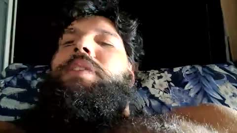 Snapshot of luksmen1 chatting on 11/12/25, 01:17 lucifer online show from 11/12/25, 01:17