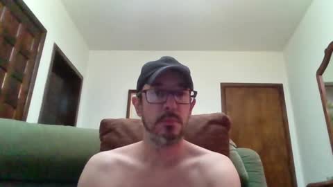 Snapshot of lukz88bigcock chatting on 10/26/25, 12:38 Luke online show from 10/26/25, 12:38