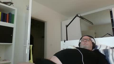 Snapshot of luley58 chatting on 02/27/25, 02:53 luley58 online show from 02/27/25, 02:53