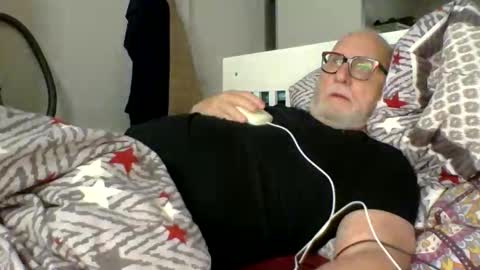 Snapshot of luley58 chatting on 05/20/26, 02:07 luley58 online show from 05/20/26, 02:07