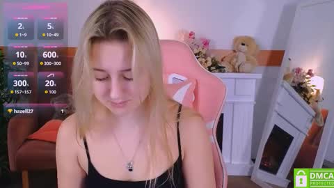 Snapshot of lulu___moon chatting on 12/02/25, 09:25 Lily online show from 12/02/25, 09:25