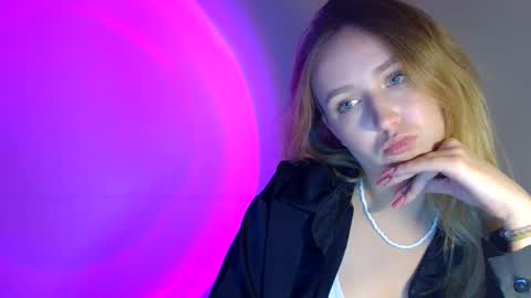 Lulu Baby18 online show from 10/02/25, 07:54